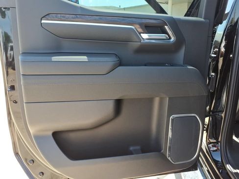 New 2026 GMC Sierra 1500 SLT w/ SLT Premium Plus Package AWD/4WD image 17