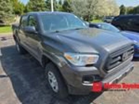 Used 2023 Toyota Tacoma SR AWD/4WD image 1