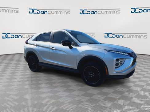 Used 2024 Mitsubishi Eclipse Cross LE image 2