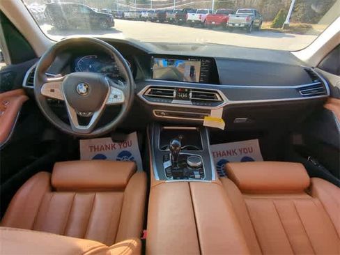 Used 2022 BMW X7 xDrive40i w/ Premium Package image 21