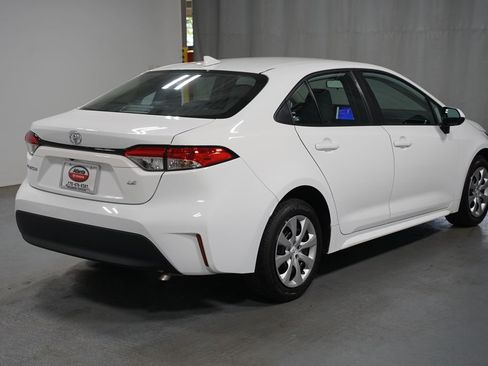 Certified 2025 Toyota Corolla LE FWD image 8