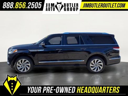 Used 2022 Lincoln Navigator L Reserve AWD/4WD image 24