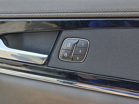 Used 2023 Lincoln Nautilus AWD w/ Premium Package image 34