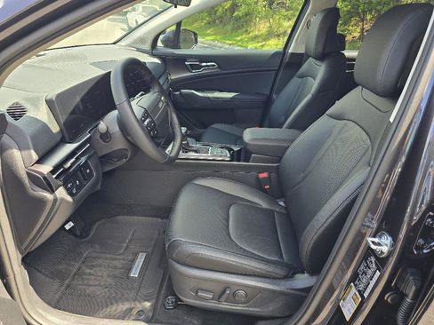 New 2026 Kia Sportage SX FWD image 5