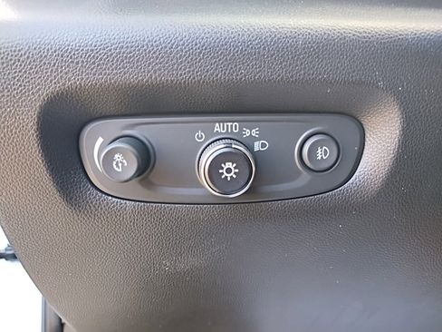 Used 2020 Chevrolet Traverse RS image 29