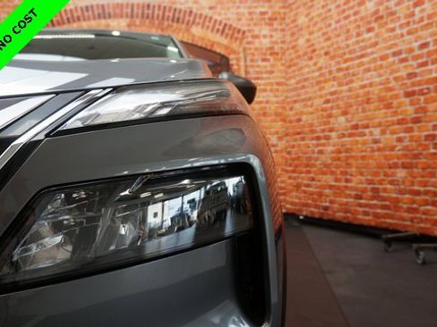 Certified 2022 Nissan Rogue S image 66