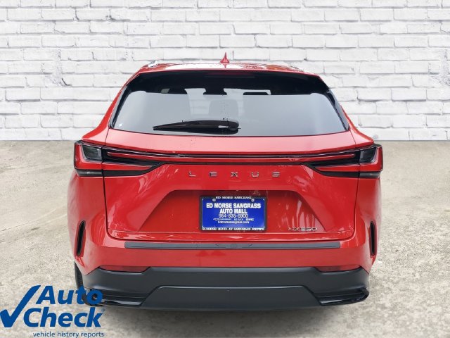 Used 2024 Lexus NX 250 FWD w/ Towing Package (2000 Lbs) image 3
