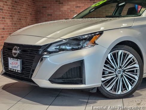 Used 2023 Nissan Altima 2.5 SL FWD image 3