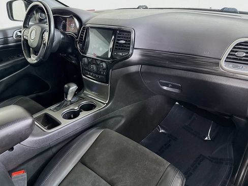 Used 2021 Jeep Grand Cherokee Laredo X AWD/4WD image 32