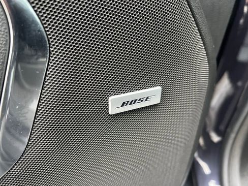 Used 2024 Chevrolet Suburban Premier image 13