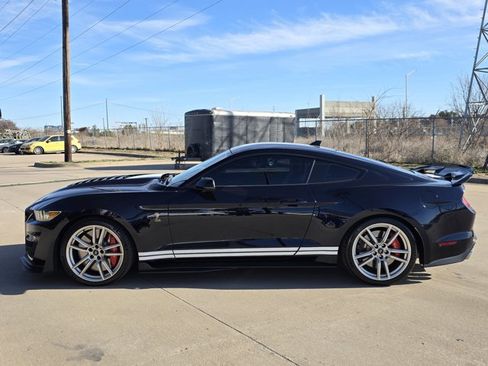 Used 2021 Ford Mustang Shelby GT500 w/ Technology Package image 8