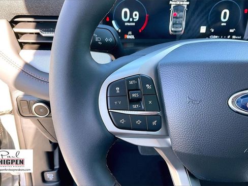 New 2026 Ford Explorer Active w/ Active Comfort Package image 19