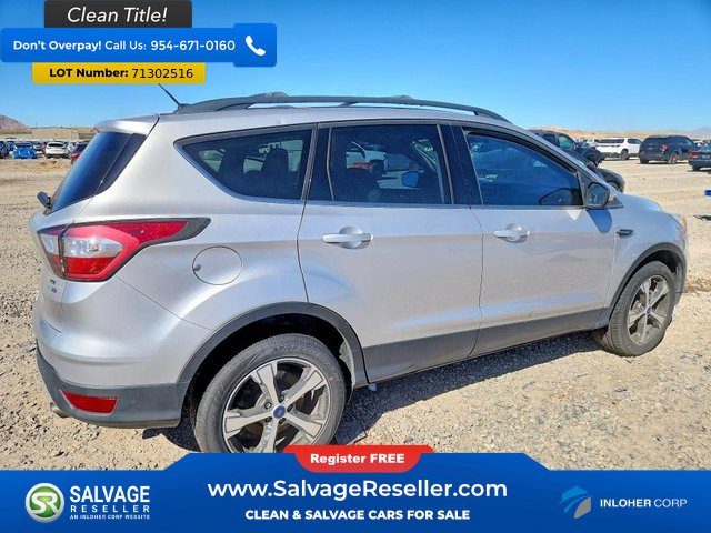 Used 2017 Ford Escape SE w/ Equipment Group 201A AWD/4WD image 4
