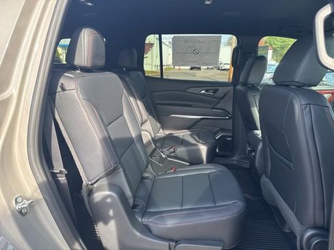 New 2026 Chevrolet Traverse Z71 w/ Enhanced Driving Package image 15