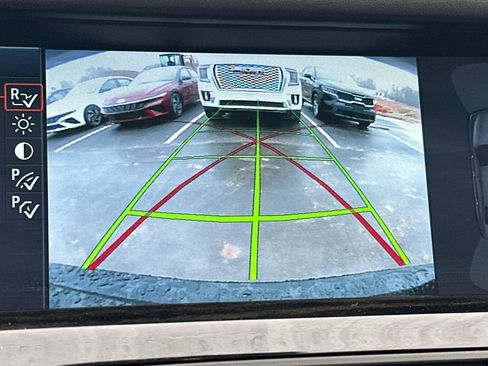 Used 2011 BMW 750i image 29