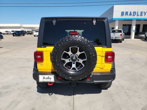 Used 2021 Jeep Wrangler Unlimited Rubicon AWD/4WD image 5