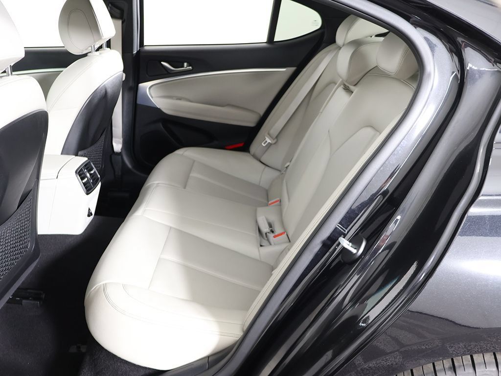 Used 2023 Genesis G70 2.0T AWD/4WD image 34