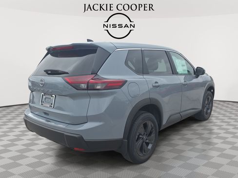 New 2026 Nissan Rogue SV w/ Cold Weather Package FWD image 5
