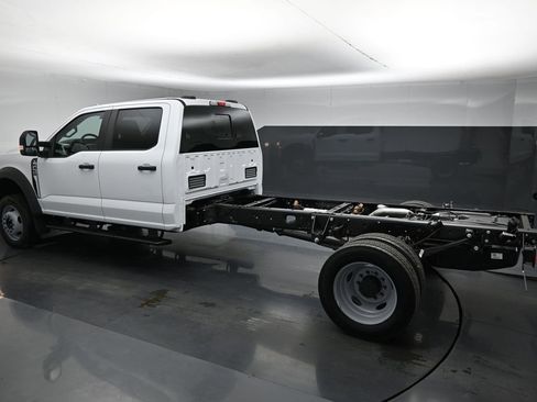 New 2026 Ford F450 XL w/ XL Chrome Package image 5