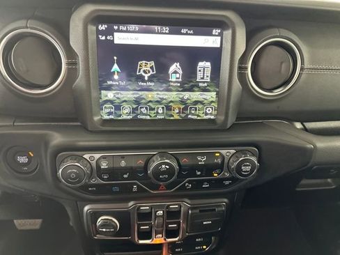 Used 2022 Jeep Wrangler Unlimited Sahara w/ Cold Weather Group image 23