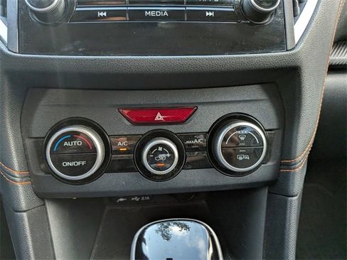 Used 2020 Subaru Crosstrek 2.0i Premium w/ Moonroof Package 2 image 24