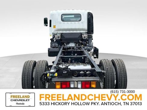 Used 2024 Chevrolet Low Cab Forward 5500HD RWD image 6