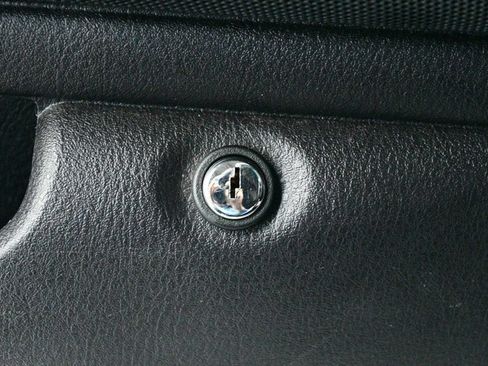 Used 2004 Ford Thunderbird RWD image 53