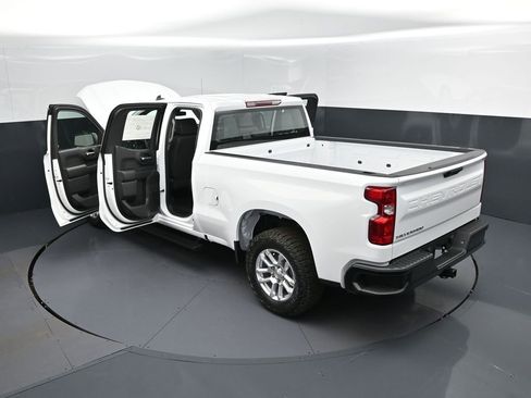 Used 2026 Chevrolet Silverado 1500 W/T w/ Z71 Off-Road Package AWD/4WD image 2