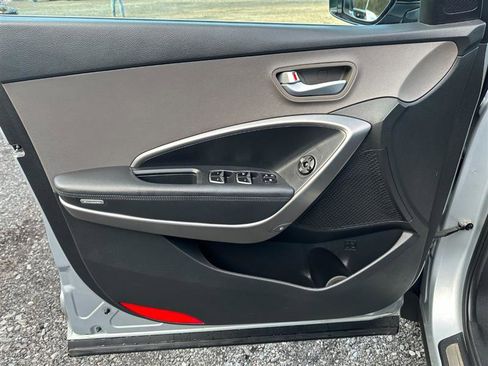 Used 2013 Hyundai Santa Fe Limited image 25