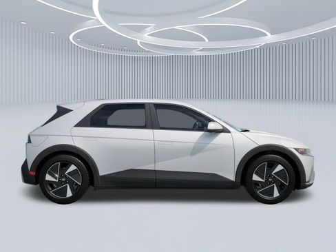 New 2026 Hyundai Ioniq 5 SEL RWD image 7