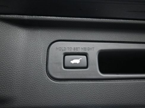 Certified 2024 Honda Pilot Touring image 24