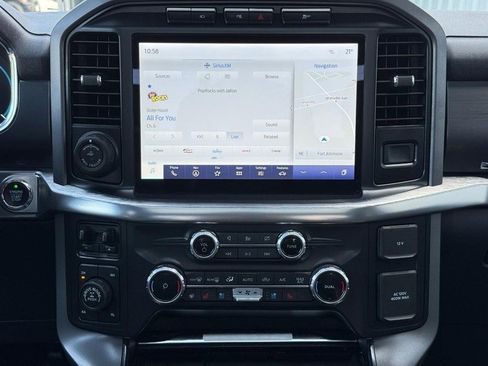 Certified 2022 Ford F150 Lariat w/ Equipment Group 502A High image 11