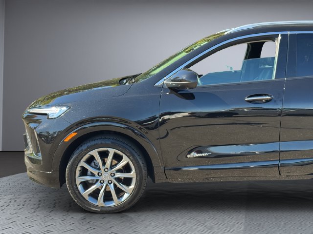 Used 2024 Buick Encore GX Avenir w/ Avenir Technology Package AWD/4WD image 30