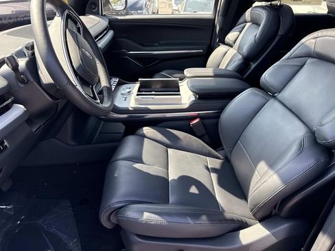 New 2026 Lincoln Navigator L Reserve AWD/4WD image 23