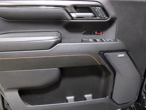 Used 2024 GMC Sierra 1500 AT4 w/ Technology Package image 11