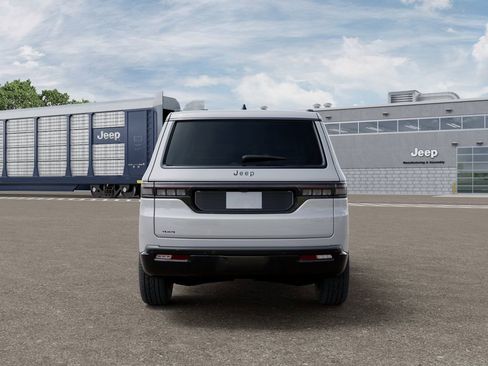 New 2026 Jeep Grand Wagoneer Limited AWD/4WD image 7