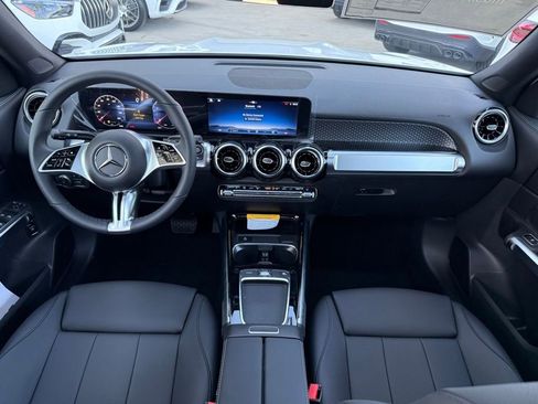 New 2026 Mercedes-Benz GLB 250 image 22