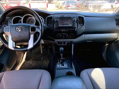 Used 2013 Toyota Tacoma PreRunner image 15