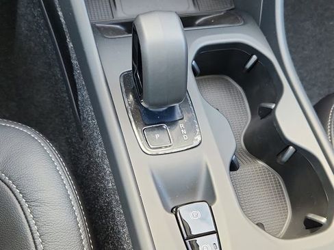 New 2025 Volvo XC40 B5 Core w/ Climate Package image 23