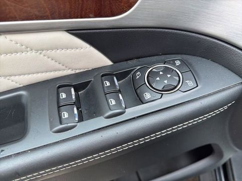 Used 2016 Ford Explorer Platinum AWD/4WD image 26