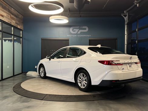 Used 2025 Toyota Camry LE w/ Convenience Package AWD/4WD image 5