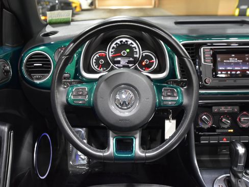 Used 2018 Volkswagen Beetle 2.0T image 23