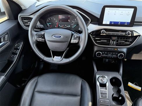 Used 2022 Ford Escape SEL image 8