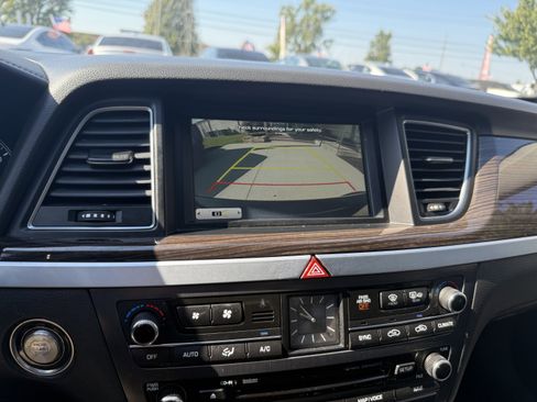 Used 2015 Hyundai Genesis 3.8 w/ Option Group 02 image 15