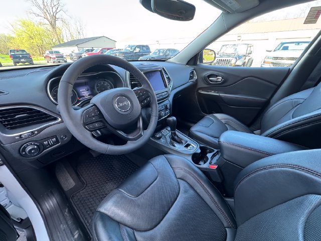 Used 2022 Jeep Cherokee Trailhawk w/ Sound & Nav Group AWD/4WD image 34