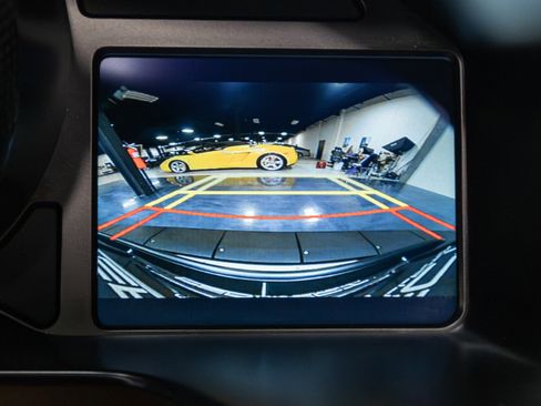 Used 2021 Ferrari 812 GTS image 66