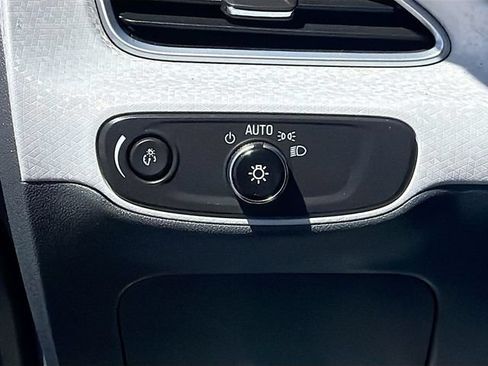 Used 2021 Chevrolet Bolt LT FWD image 10