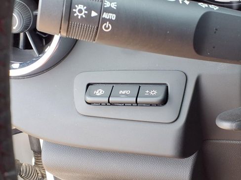 Used 2021 Chevrolet Camaro ZL1 image 21