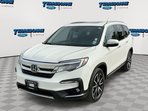 Used 2020 Honda Pilot Touring image 1