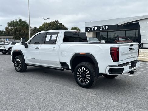 Certified 2026 GMC Sierra 2500 Denali Ultimate image 5